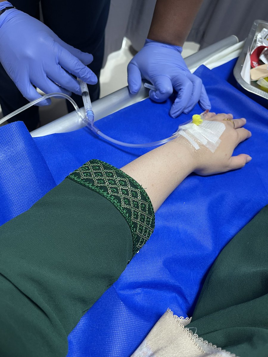 dinimu's tweet photo. Alhamdulillah berkat Rahman &amp; Rahiim Allah SWT, 30 maret &amp; 12 april mencicipi infusan.

Dengan kondisi tidur hanya 3-4jam per harinya, otak digunakan berpikir keras cepat dan diusahakan tepat, like a roller coaster 30hari ini. MASIH SEHAT WARAS #ALLAHUAKBAR 🥹 https://t.co/C9a0FNK4KF