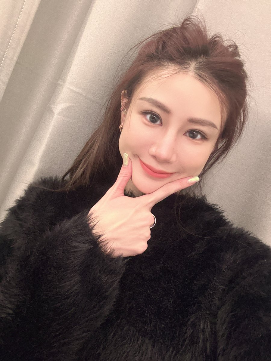 遇到困難睡大覺💤
睡飽吃飽才有力氣煩惱啊
你們說對不對🤭

𝕁𝕍𝕀𝔻 🔍 𝕗𝕒𝕟𝕝𝕒𝕣𝕒𝟙𝟚𝟚𝟛  
【LINE】https://t.co/JHpyc26FOu
【JKFace】https://t.co/Z43zkXrnnu https://t.co/iovshvnGzt