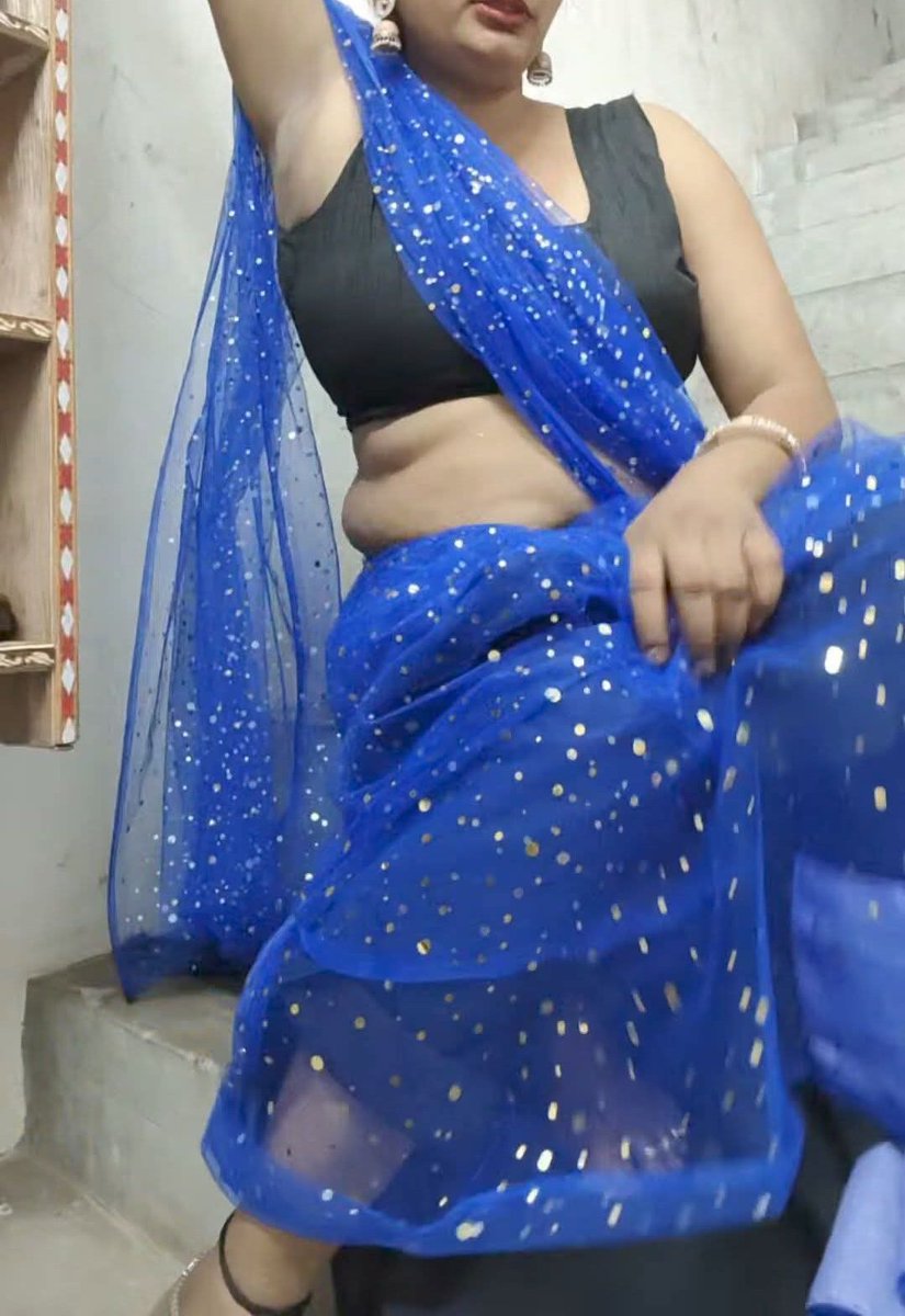 Kaisi lag rhi mai is saree mw