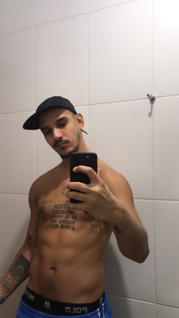 etvit0r's tweet photo. quem viu, viu https://t.co/DcW8ZtuZej