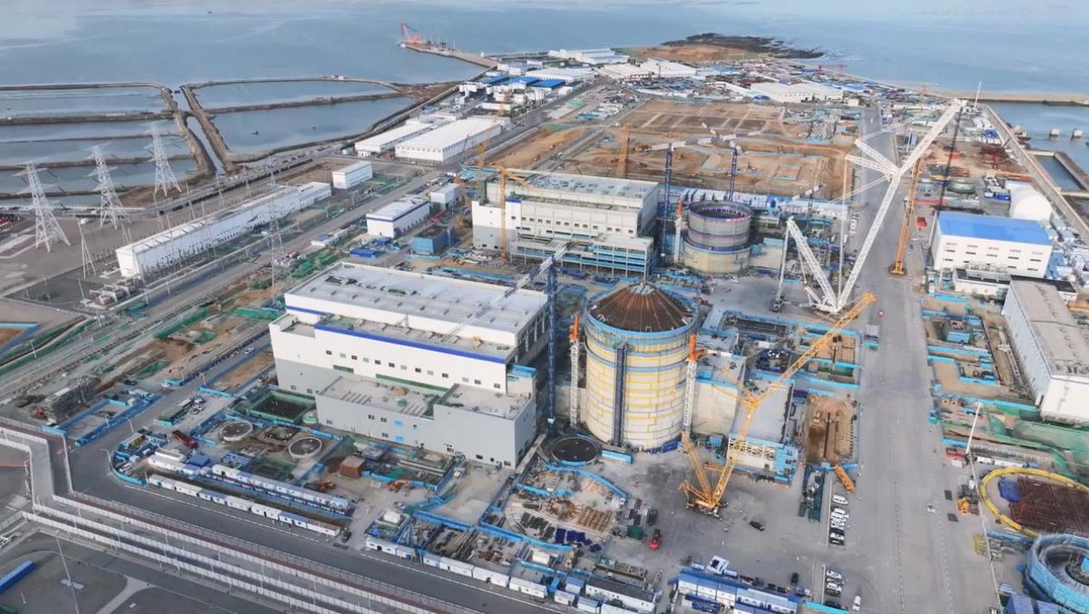 ChinaSPIC's tweet photo. #SPICExpress #GreenSPIC New progress has been made for Unit 3 of #SPIC Haiyang Nuclear Power Plant! On April 10, the trial operation of the unit's power system was completed, marking its official entry into the system commissioning phase, laying a key foundation for subsequent production. Units 3 and 4 are pivotal to building a nuclear power base with a capacity of tens of millions of kilowatts on the Jiaodong Peninsula in east #China's #Shandong Province, with full operation expected by 2027.