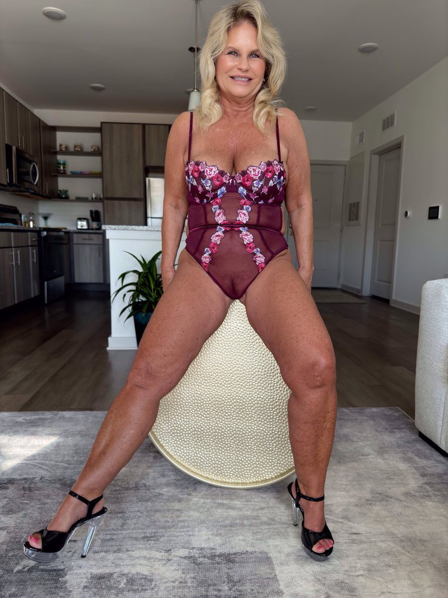 Content from hotwifecandy