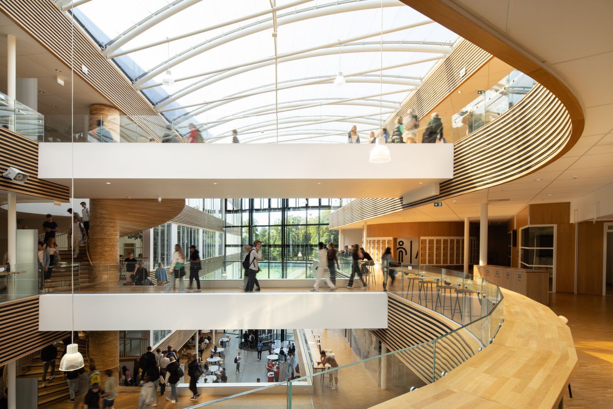 Archello's tweet photo. LINK Arkitektur’s (@LINKarkitektur) Horten Upper Secondary School sets a new benchmark in sustainable education.#
https://t.co/bh3eHHY9Yi
#MassTimber #PlusEnergyBuilding #SustainableDesign https://t.co/TyLINsEO9G