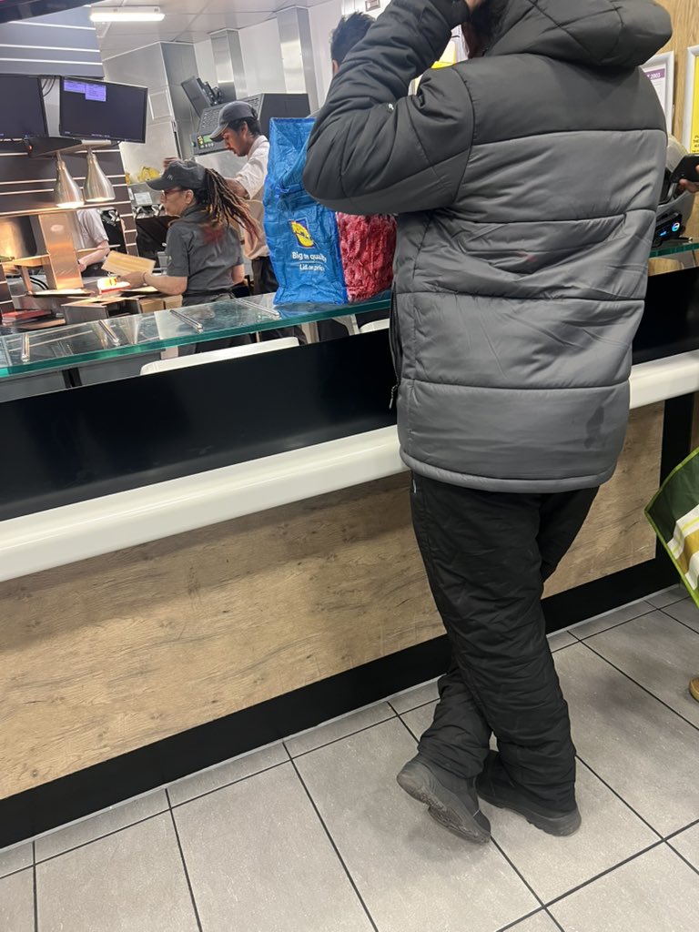 HarrowHornet's tweet photo. @ubereats_uk I ordered @McDonaldsUK and my breakfast was really cold. When I visited the branch why are McDonald's letting drivers in Harrow pick up food without correct bags. @McDonaldsUK if things don't change I will go elsewhere. https://t.co/R3ZOtWyogb