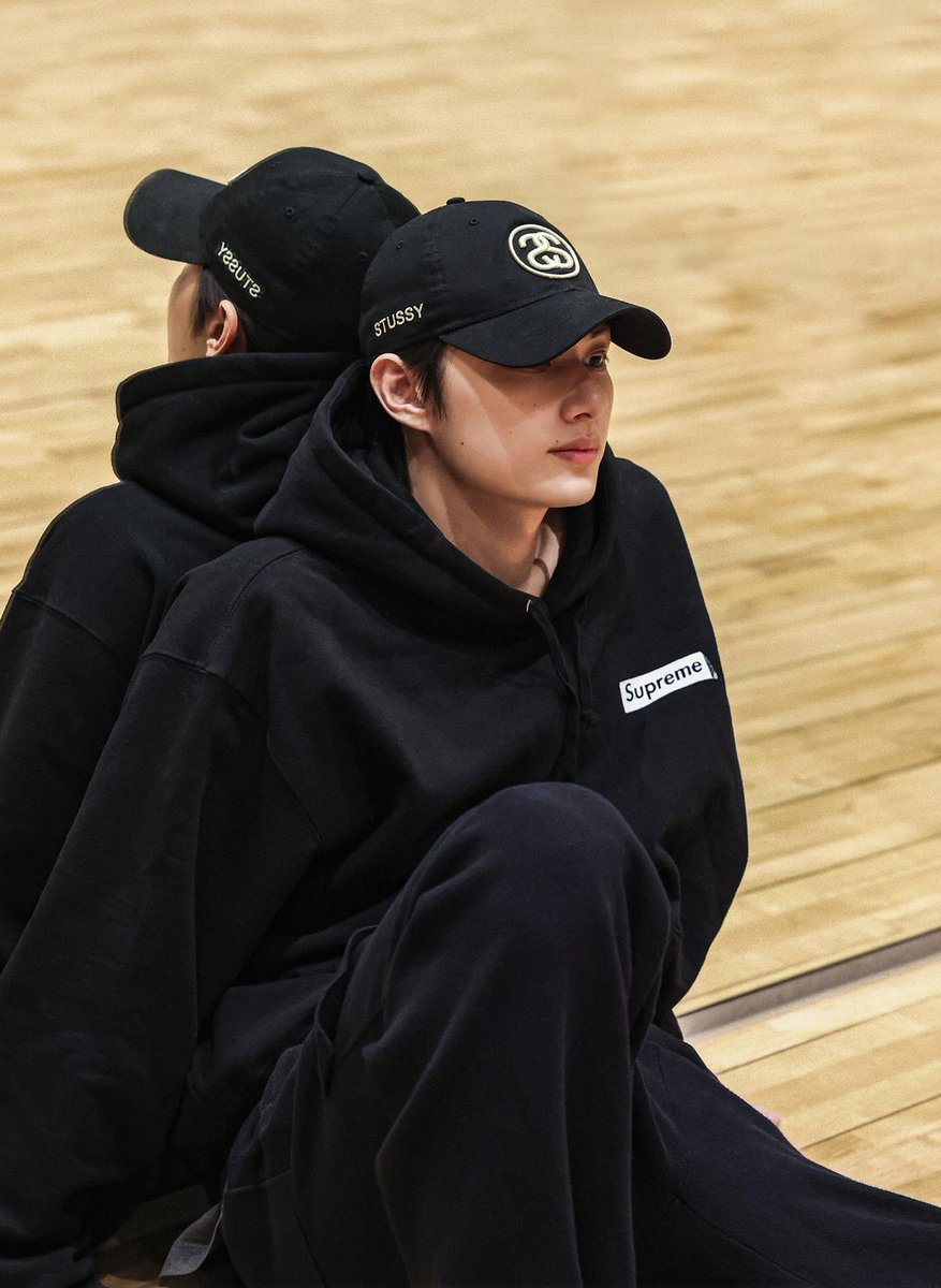 catIoversclub's tweet photo. 준
몇살까지 옷 안에 팔 넣을래... https://t.co/SGhWlbJvWZ