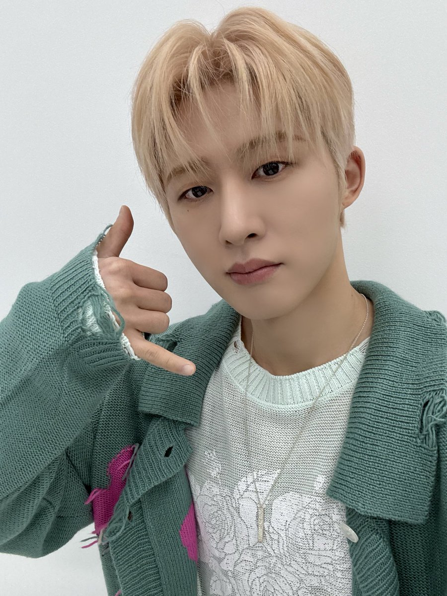 BI_131official's tweet photo. #bcut
오늘 궂은 날씨에도 불구하고 ID DAY 함께해 준 우리 🆔들 고마워요!
미리 생일 축하지만 생일 축하해요🎂
#BI #비아이 #131LABEL https://t.co/FvMY9ixthJ