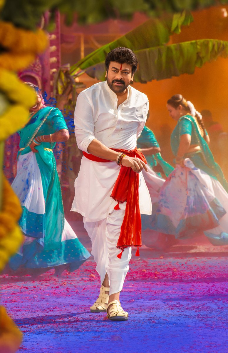 Vijay Kanakamedala (@dirvijayk) on Twitter photo Bossuu <a href="/KChiruTweets/">Chiranjeevi Konidela</a> Grace just takes over! Director <a href="/DirVassishta/">Vassishta</a>'s music choice and vision are on fire🔥
#RamaRaama is filled with depth and devotion. <a href="/UV_Creations/">UV Creations</a>’ grand production values and #ChotaKNaidu’s colorful frames bring back that vintage Megastar magic😍 Bossuu <a href="/KChiruTweets/">Chiranjeevi Konidela</a> Grace just takes over! Director <a href="/DirVassishta/">Vassishta</a>'s music choice and vision are on fire🔥
#RamaRaama is filled with depth and devotion. <a href="/UV_Creations/">UV Creations</a>’ grand production values and #ChotaKNaidu’s colorful frames bring back that vintage Megastar magic😍