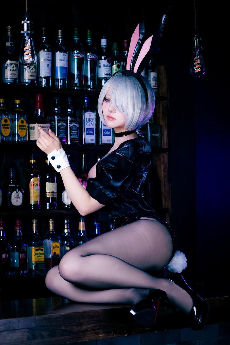 ragecha_630's tweet photo. 足技が得意そうなバニー2B…🐰🖤

NieR:Automata │ Bunny 2B Cosplay https://t.co/fKfq4ABYAI