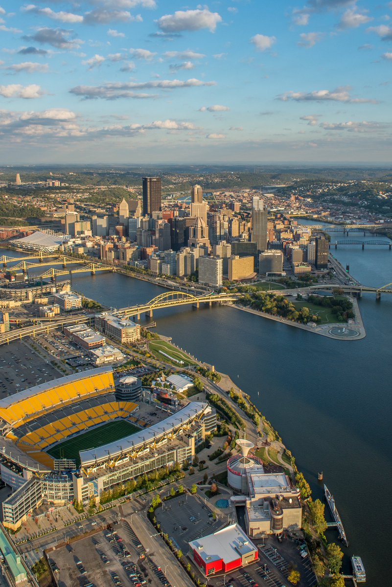 DaveDiCello's tweet image. Happy #412Day yinz guys.

Trying to narrow down my favorite images to celebrate #Pittsburgh today is like trying to pick a favorite child. I want to share every one, but figured I&apos;d just share some highlights. I love that I get the opportunity to live here and share it everyday.