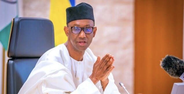 Criminals Cart Away NSA Ribadu's Office Hilux During Juma’at Prayer In Abuja | Sahara Reporters bit.ly/4jtYt1m