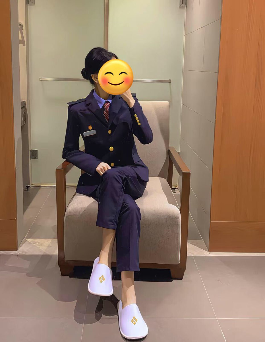 今天住酒店差个男伴  来吧来吧！你主动我们就会有故事 306房等你… https://t.co/YgIylaSrwX