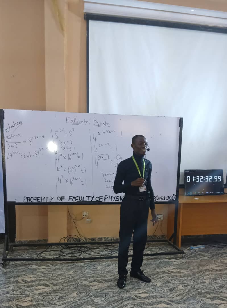 DamisDml's tweet image. #30HoursMathMarathon
#MathAThon
#GuinessWorldRecords
#UNILORIN

Indices  ✅
Exponential equation ⏳

After 1 hour 30 minutes 🔥🔥