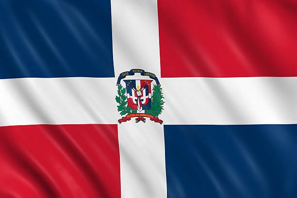 tornicleto2's tweet photo. Mis paisanos; veamos bien a quienes eligimos como nuestros políticos, celebridades y personalidades favoritas. Ustedes han sido testigos en las últimas semanas como algunas personalidades han traicionado la patria con temas como Cotui/Barric, iliegales en Friusa y ahora con la evidente negligencia de los dueños de Jet Set.  

Increíblemente con temas que deberían unirnos como pueblo, aparecen personalidades que se van en contra de la razón, de la humanidad y de la dominicanidad por DINERO, lambonismo, amiguísimo y poder. Vean bien a quienes siguen y le dan relevancia