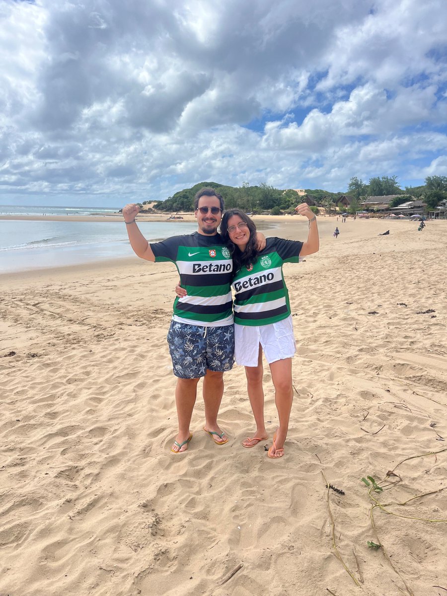 SportingCP's tweet photo. #OndaVerde vestida a rigor em dia de jogo nos Açores 💚

Envia-nos a tua fotografia para o e-mail ondaverde@sporting.pt 📩
📸 Rui N. / Hugo R. / Dora R. / Aishwarya K. https://t.co/wthok4rQFq