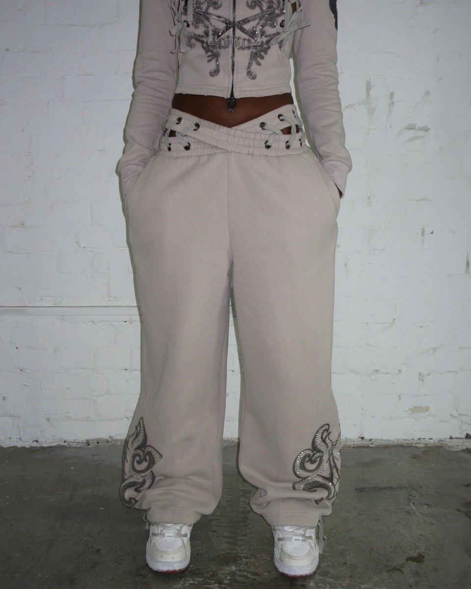 みりん tweet media