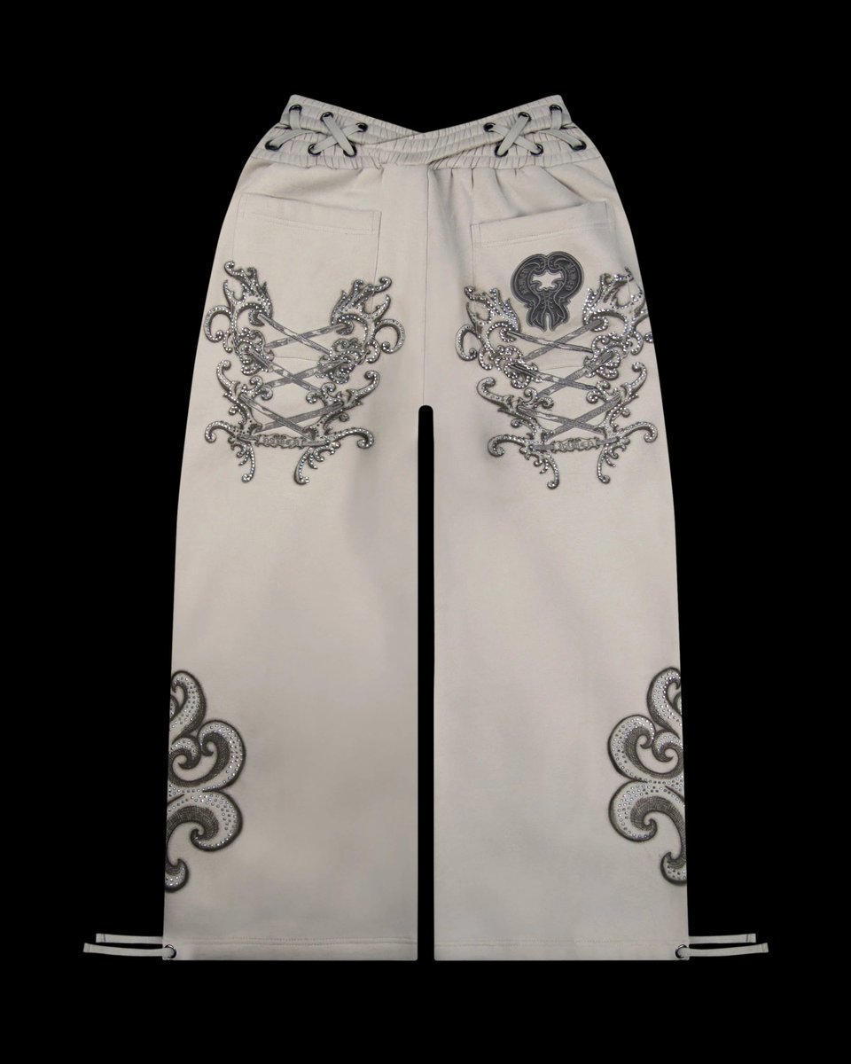 みりん tweet media