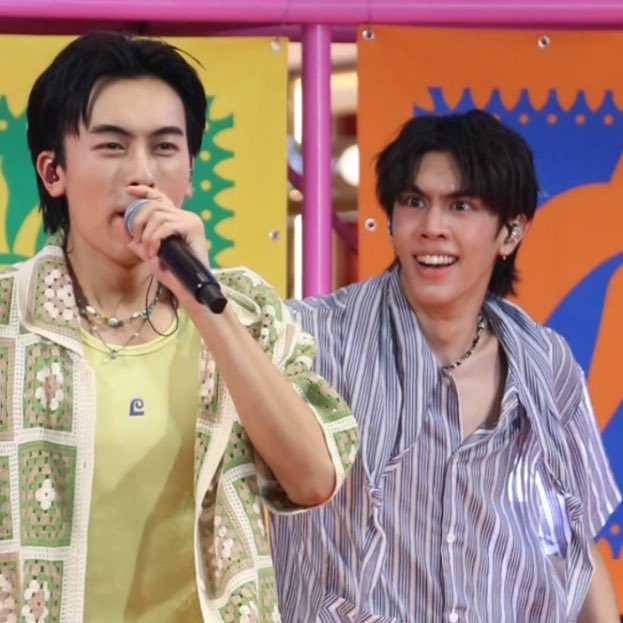 odnutcho's tweet photo. 12.04.2025 | เกิดไรขึ้นไม่รู้แต่หน้ากุนคือ55555555555ยังไงสิ๊

#ซ้อแบ๊ดAtเดอะมอลล์ไลฟ์สโตร์ #PROXIExTHEMALLLIFESTORE 
—
͟͟͞♡ #PROXIEth #PROXIEChokun https://t.co/DZ1N0yughf