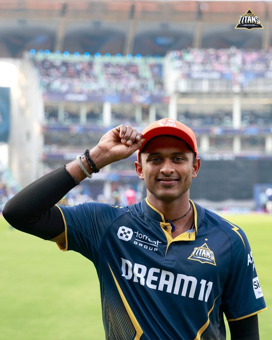 The orange cap really 𝙎𝙪-its him! 📹 Credits: Twitter/gujarat_titans