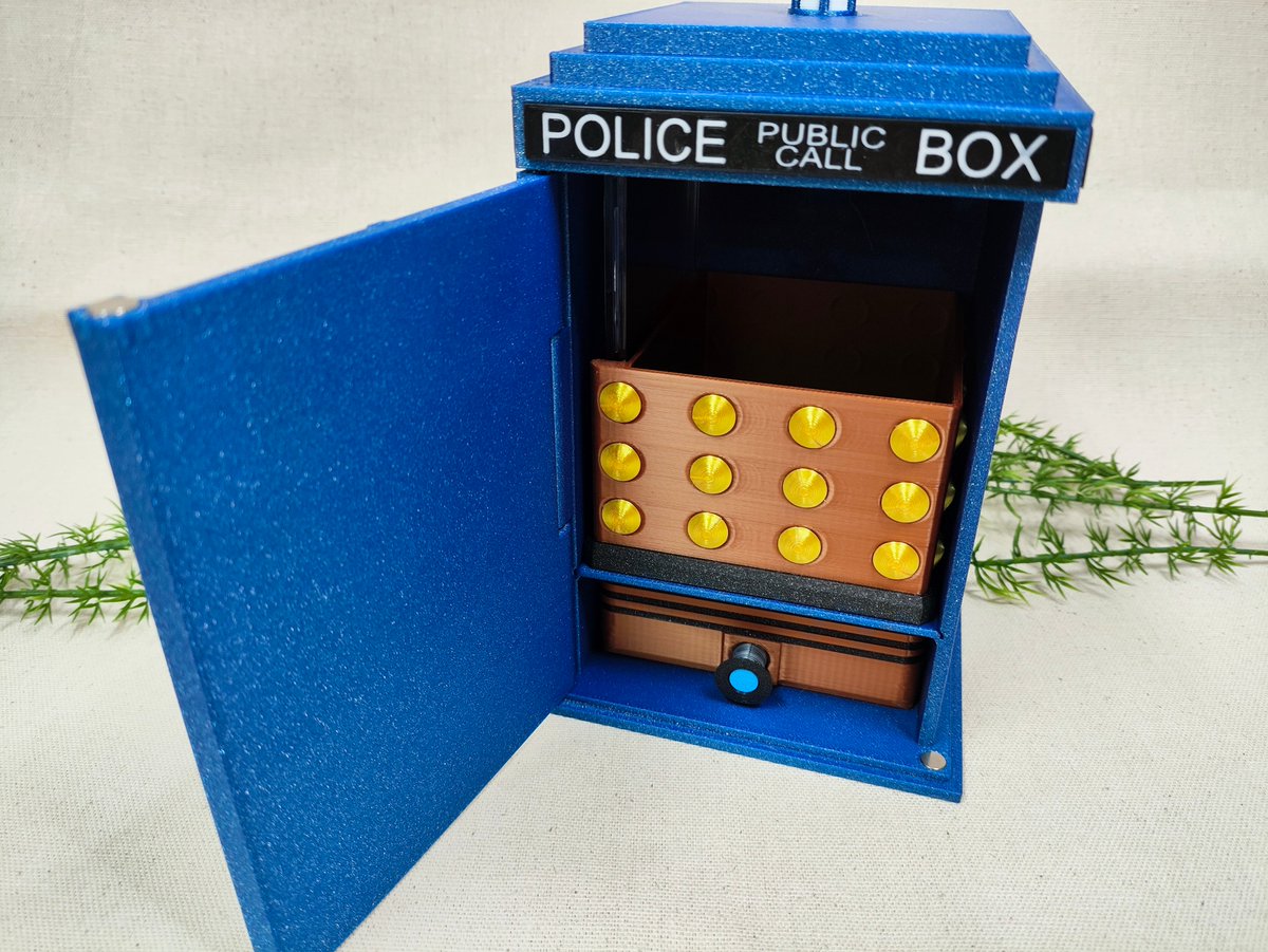 Grisardiente // LudaWorkshop (en bio) tweet media