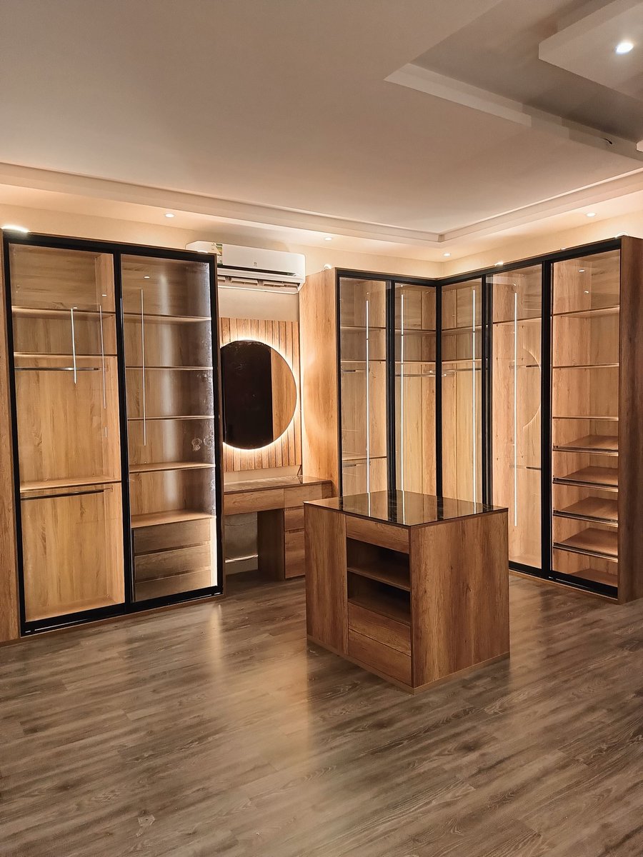 decor_360's tweet photo. اثث منزلك كما تحب أن يكون 
نصمم وننفذ ونشرف فريق عمل كامل ف خدمتكم 
مهندسين ومصممين ديكور علي اعلي مستوي 
#خامات عاليه الجوده 
#ضمان وخدمه ما بعد البيع 
موقعنا الرياض اتصل يصلك مندوبنا او زورو معرضنا 0564485848 https://t.co/U3fACIUS4M