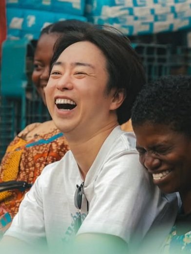 crisgrdi's tweet photo. Yes it's #lookslikesomuchfun 😄

I love #InstaSho sho much!!🥰❤💕🥰 #櫻井翔 #嵐 

Ps: miss, let's talk...what does that sloping shoulder smell like!?🤔🤭😂🤣😂🙈 https://t.co/Z3Di6f7VAh