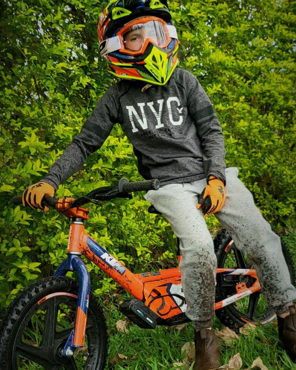 park_busika's tweet image. Trails Shredded, Mission Accomplished—Young Champ’s E-Bike Adventure at Extreme Adventure Park! 🚴 #Extremeadventurepark #Busiika #Exploreuganda #Ebikes