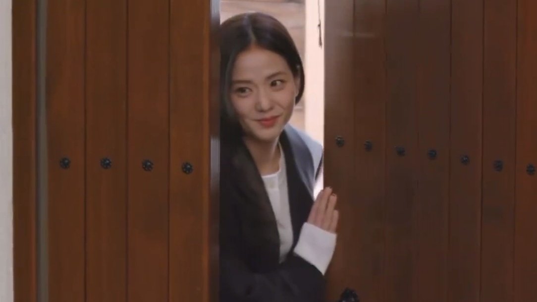 jisoospic's tweet photo. JISOO for variety show Joo-gwan Restaurant https://t.co/H4Y5Vhcomw