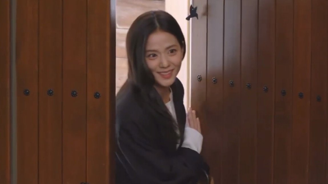 jisoospic's tweet photo. JISOO for variety show Joo-gwan Restaurant https://t.co/H4Y5Vhcomw