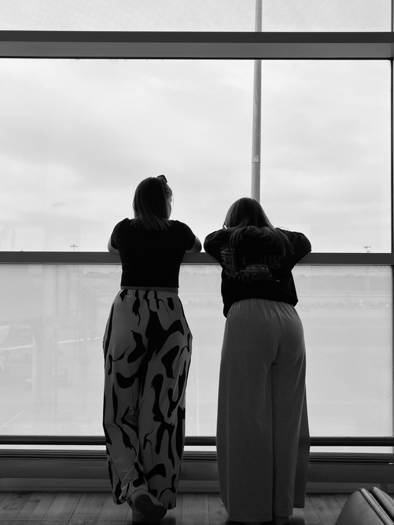 mattlynhamphoto's tweet image. #Gallery365in2025SaturdayMono
#Gallery365in2025
@Gallery365photo
Sorry we can’t be at @PhotoNorthFest1 this year, we’re out of the country for a week!