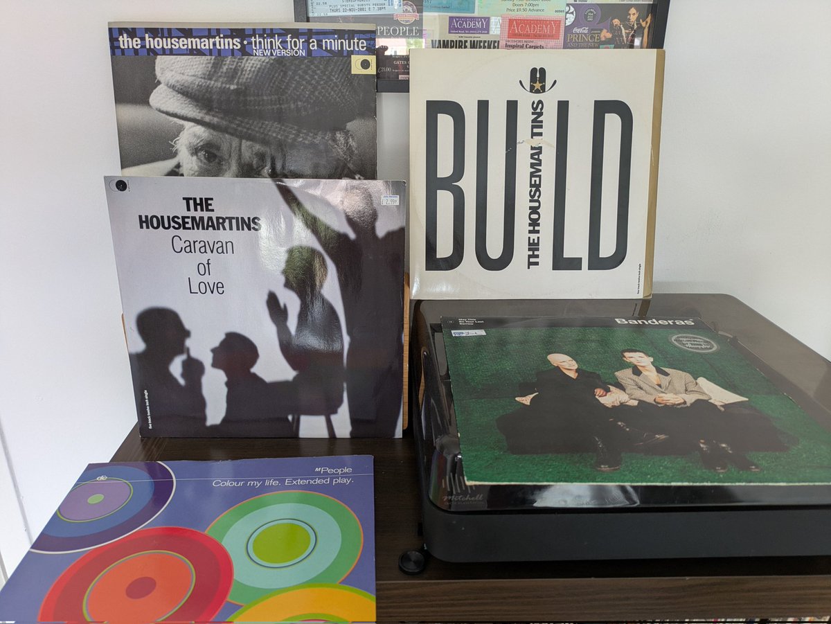 HouseofJackson4's tweet photo. My kind of #RecordStoreDay @GrantStottOnAir RSPCA Didsbury everything half price, change from a tenner https://t.co/kWT9v85b6H