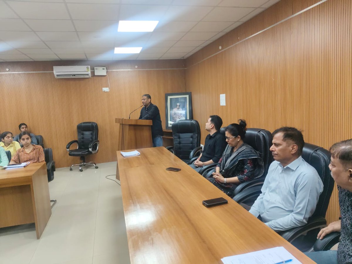 BCA_ANC's tweet photo. Empowering minds with Blockchain!
NIELIT Patna &amp; A.N. College Patna hosted a successful certificate ceremony, guided by esteemed mentors. A step forward in embracing emerging tech!
#BlockchainTechnology #NIELITPatna #ANCollegePatna #TechForYouth #DigitalSkills https://t.co/I7wfwCmwRH