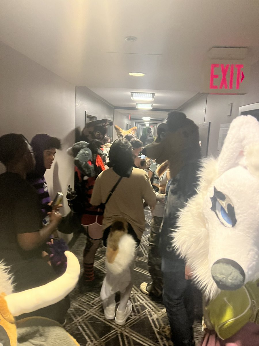 sierra 𒉭 tweet media