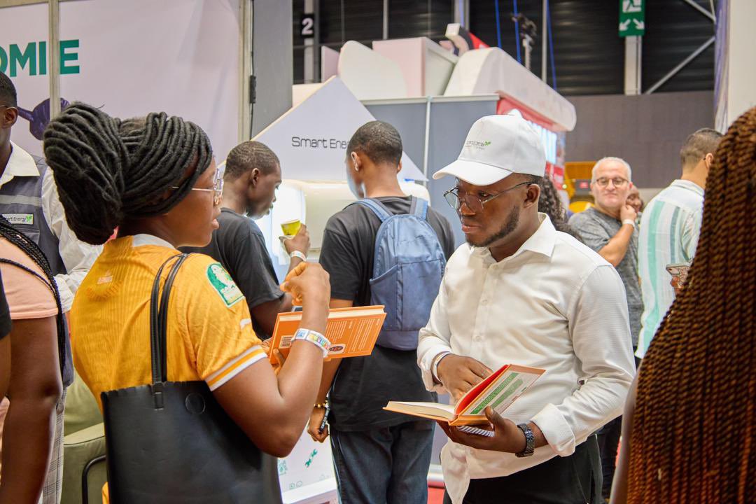 smartenergyci's tweet photo. Le stand #SmartEnergy est pris d’assaut à #Archibat2025. Merci aux visiteurs, aux passionnés d’énergie durable, aux experts pour ces moments enrichissants. 
Passez nous voir avant la fin du salon.

#Archibat2025 #SmartEnergyCI #EnergieDurable
——————————————————

The #SmartEnergy stand is packed at #Archibat2025. Thank you to visitors, sustainable energy enthusiasts and experts for a rewarding time. 
Come and see us before the end of the show.

#Archibat2025 #SmartEnergyCI #SustainableEnergy