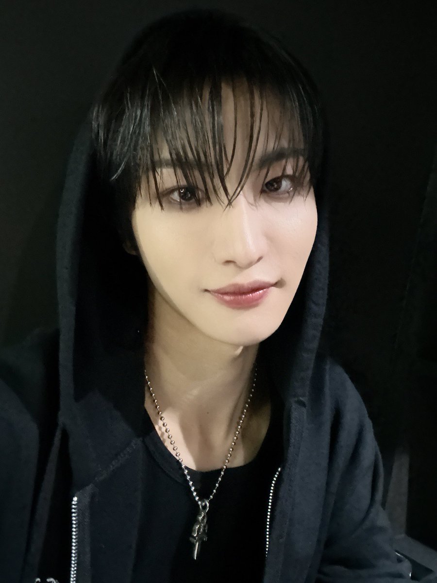 1024updates's tweet photo. [✉️] 250412 | SEONGHWA https://t.co/wM2LLg6xNm