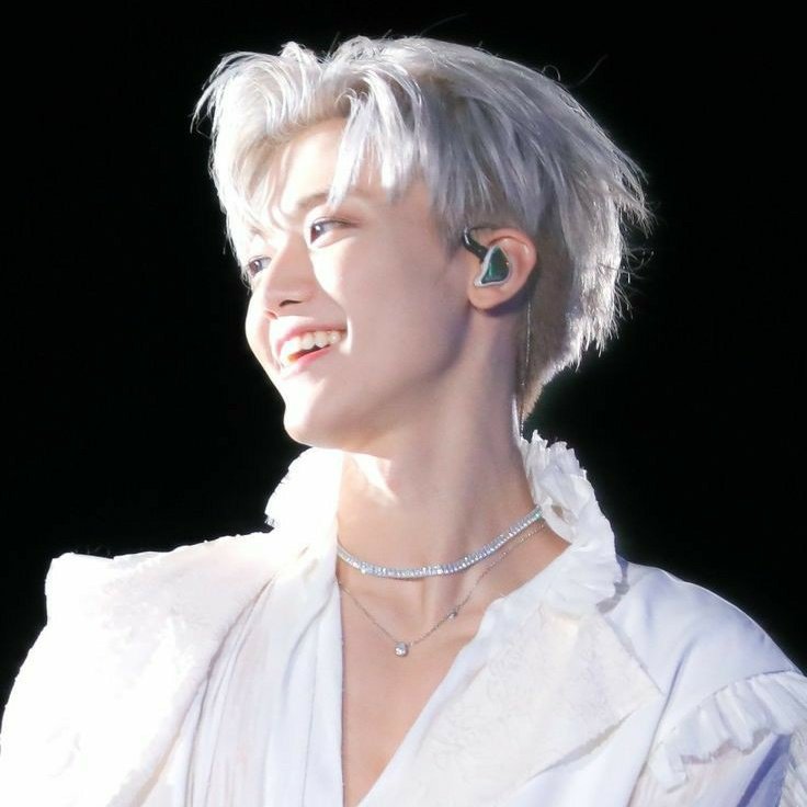 piangsphere's tweet photo. ⠀
     ⓘ piangsphere special photo 02
     🍀🌷— welcome to mystical garden #PROMNIGHT_VCS

A new look, silver hair, and only you in my eyes. Tonight, I’ll be your guide. If you're ready, take my hand — and let's write this night together.
⠀ https://t.co/ahuvp6Jm1e