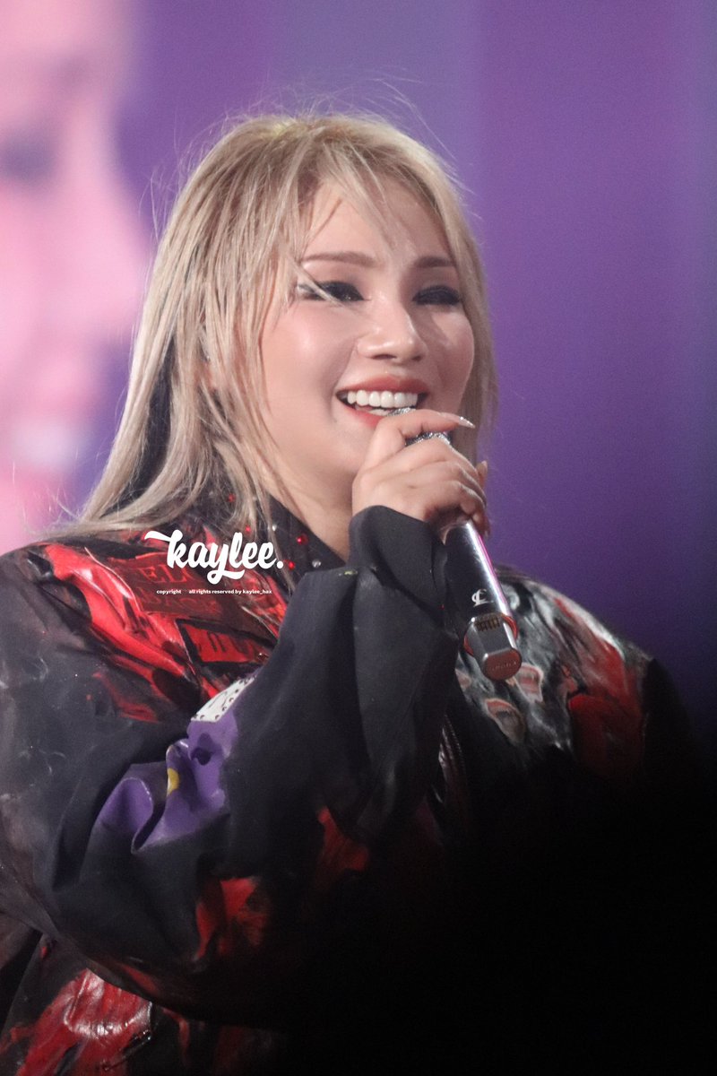 kaylee_hax's tweet photo. 250412
 #CL #씨엘 @chaelinCL @clruuuuuuuu

#WELCOMEBACKinSEOUL_FINALE
#투애니원_우리_다시_만나는_그날까지_안녕 https://t.co/3WabNozeSr