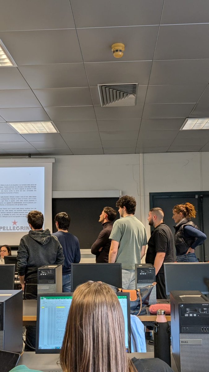 MasterMMSport's tweet photo. #MEGATRENDS2025
Venerdì 11 aprile abbiamo dedicato la giornata a due laboratori ricchi di stimoli, durante i quali abbiamo esplorato il potenziale dell'#AI attraverso Project Works innovativi.
#projectworks #economia #intelligenzaartificiale #wmc2025 https://t.co/HBWmGEqXP4