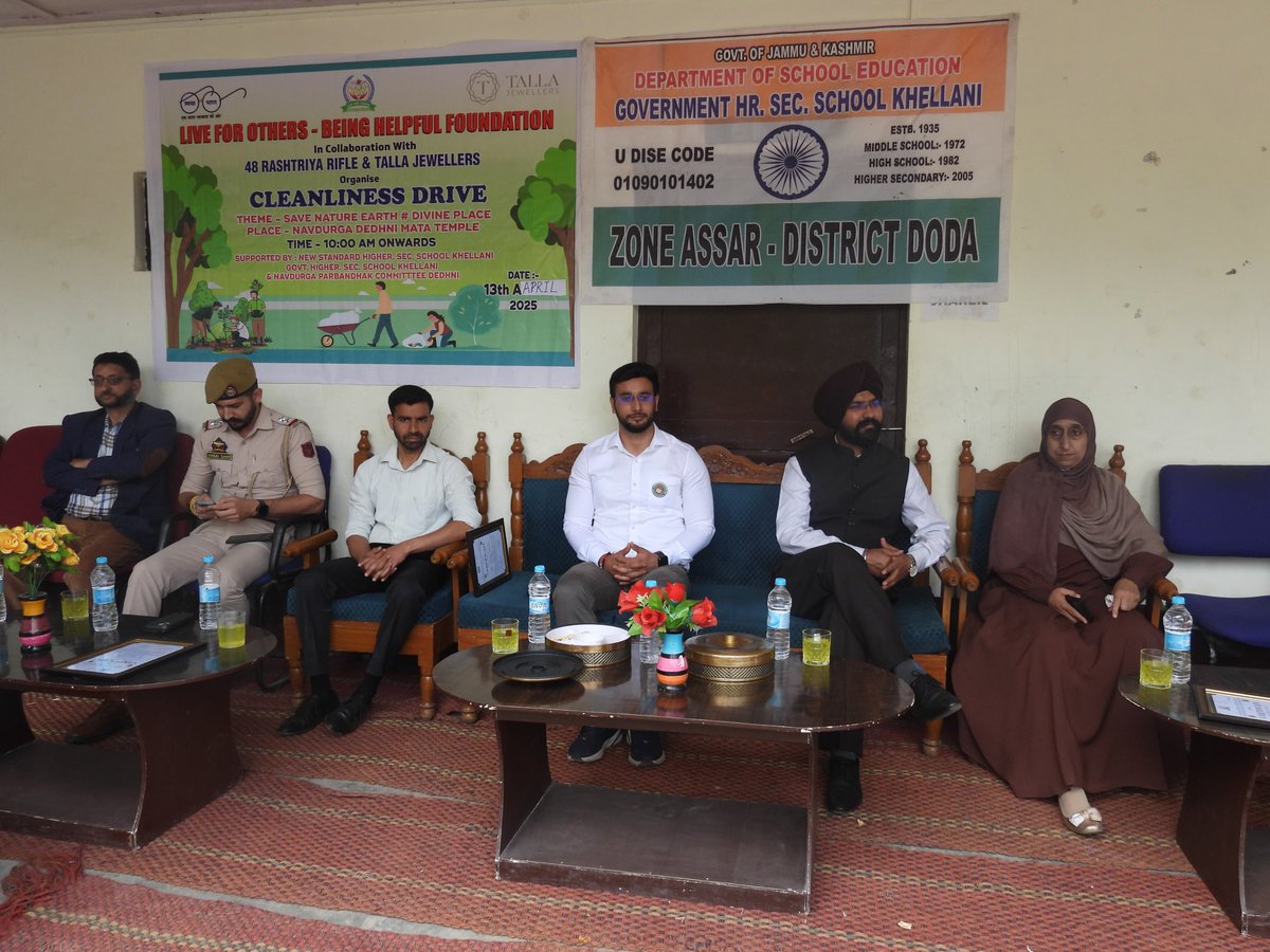 dcdodaofficial's tweet photo. An impactful environmental awareness drive was held at #Khalleni by Live For Others Foundation with 48 RR, Talla Jewellers &amp; others. DC Doda @harvinder_ias flagged off the event, stressing cleanliness, waste mgmt &amp; public participation. #CleanDoda #GreenMission https://t.co/e2X1CgQWCf