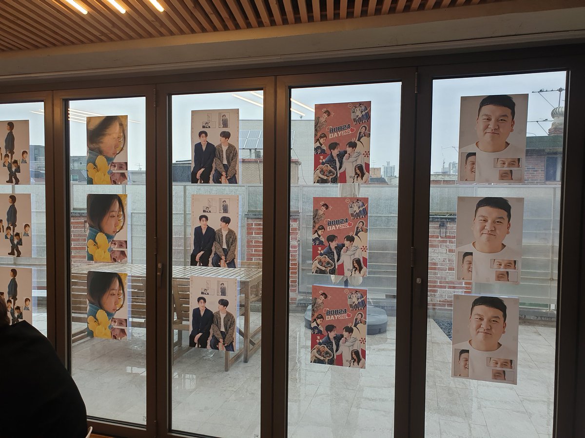 bob24cafe's tweet photo. 비가 많이 내리는 날씨에도 찾아주셔서 감사합니다❤❤😆😆😄↗️↗️

#밥이사_2주년_영화
#2년째_밥잘사주는_이사님 #한입단_밥이사_추억하기_2주년 https://t.co/U4YyunAvIy