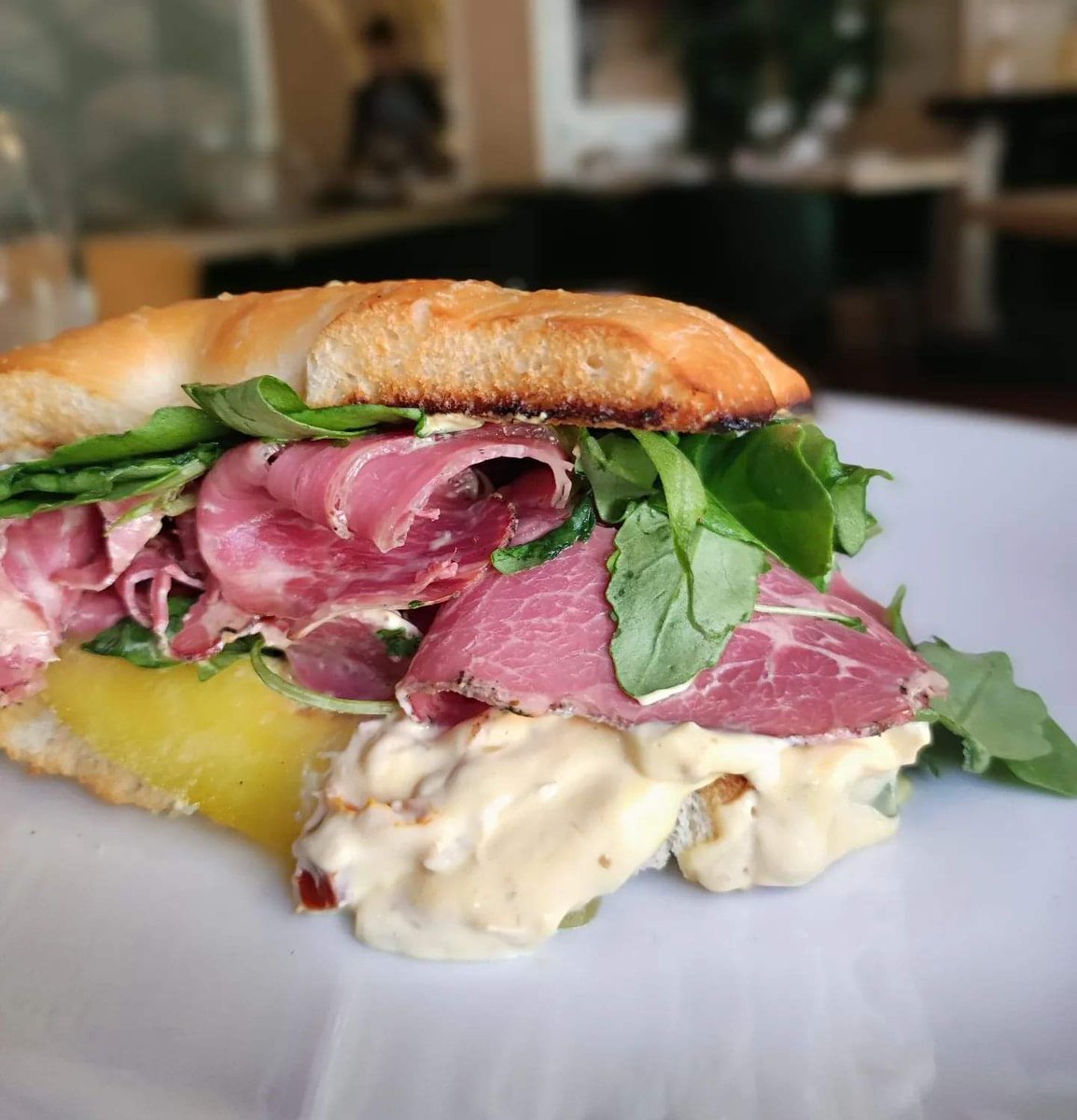 Focaccia de pastrami