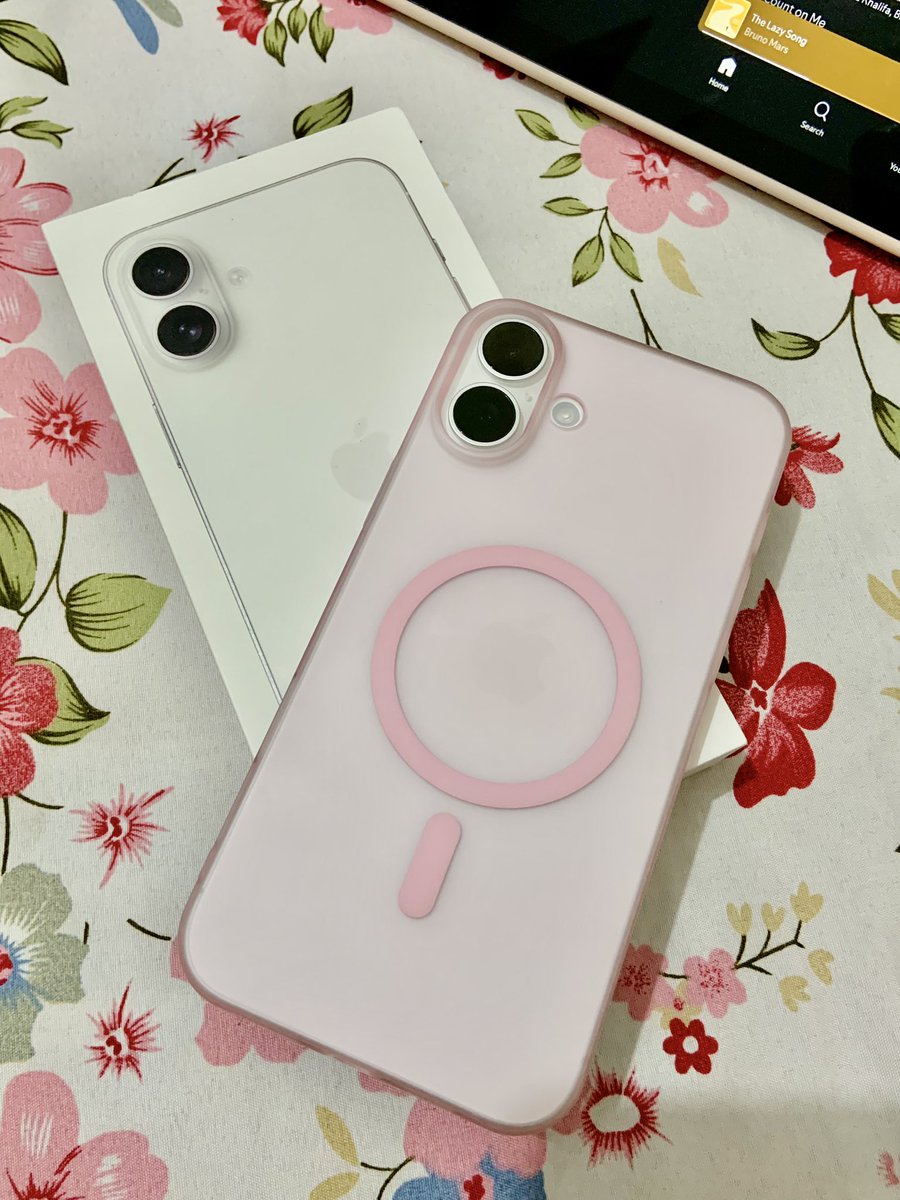 huuuufffttt's tweet photo. alhamdulillah masyaallah tabarakallah🥹 sampe dengan selamat ip 16+ ku ikut PO di ibox shopee🥰🤏🏻 https://t.co/0Bq3X8LTyD