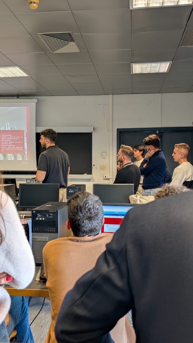 Comunica_Media's tweet photo. #MEGATRENDS2025
Venerdì 11 aprile abbiamo dedicato la giornata a due laboratori ricchi di stimoli, durante i quali abbiamo esplorato il potenziale dell'#AI attraverso Project Works innovativi.
#projectworks #economia #intelligenzaartificiale #wmc2025 https://t.co/Qbnw3BVtKO