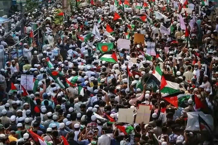 smhasnat02's tweet photo. মার্চ ফর গাজা 🔥
#FreePalestina 
#MarchForGaza 
#StopGazaGenocide‌NOW https://t.co/CjlSQYIGP4