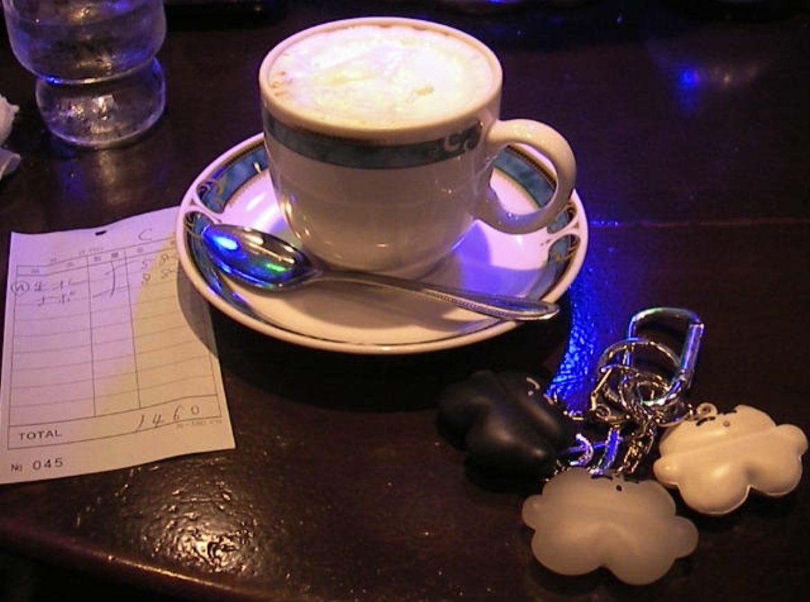 余韻ﾋﾀﾋﾀのまま喫茶gion行ったよ☺︎
焦げ目が付いたナポリタン、生クリームカフェラテ
美味だった、、