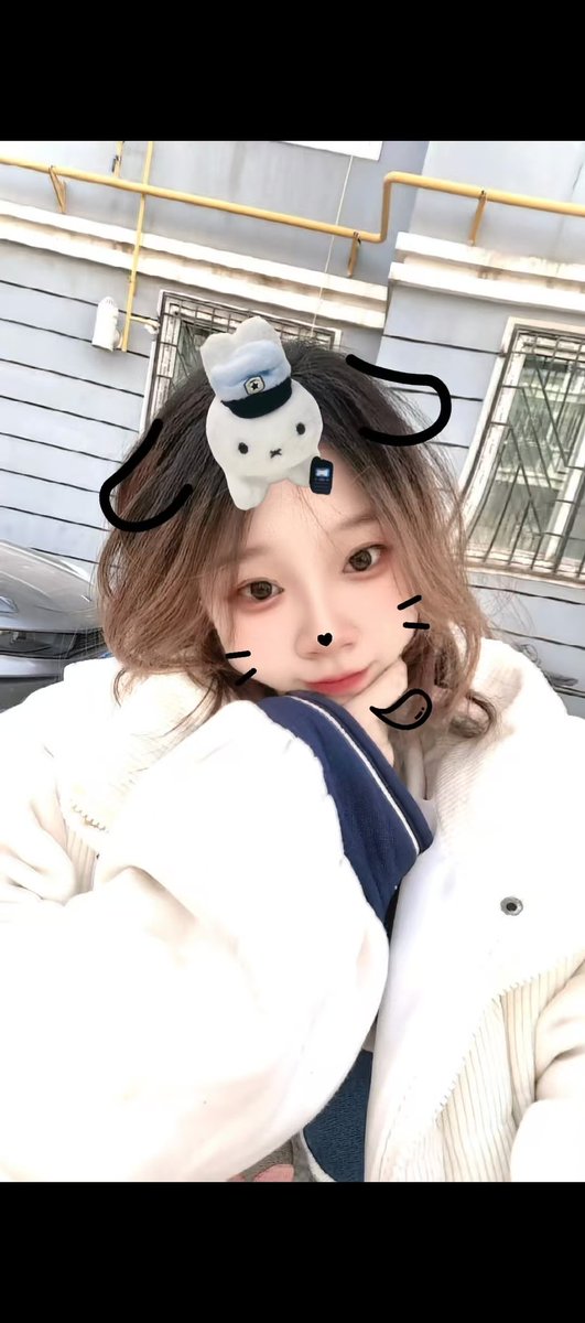 cq520fxf's tweet photo. 任何关系的人问你要不要一件东西的时候，都要拒绝说“不要”，那只是一句试探，真正想给的人从来不多问。百句“要不要”，都不如一句“你拿着”。
#反差日常 https://t.co/2HZ8GzoqmH