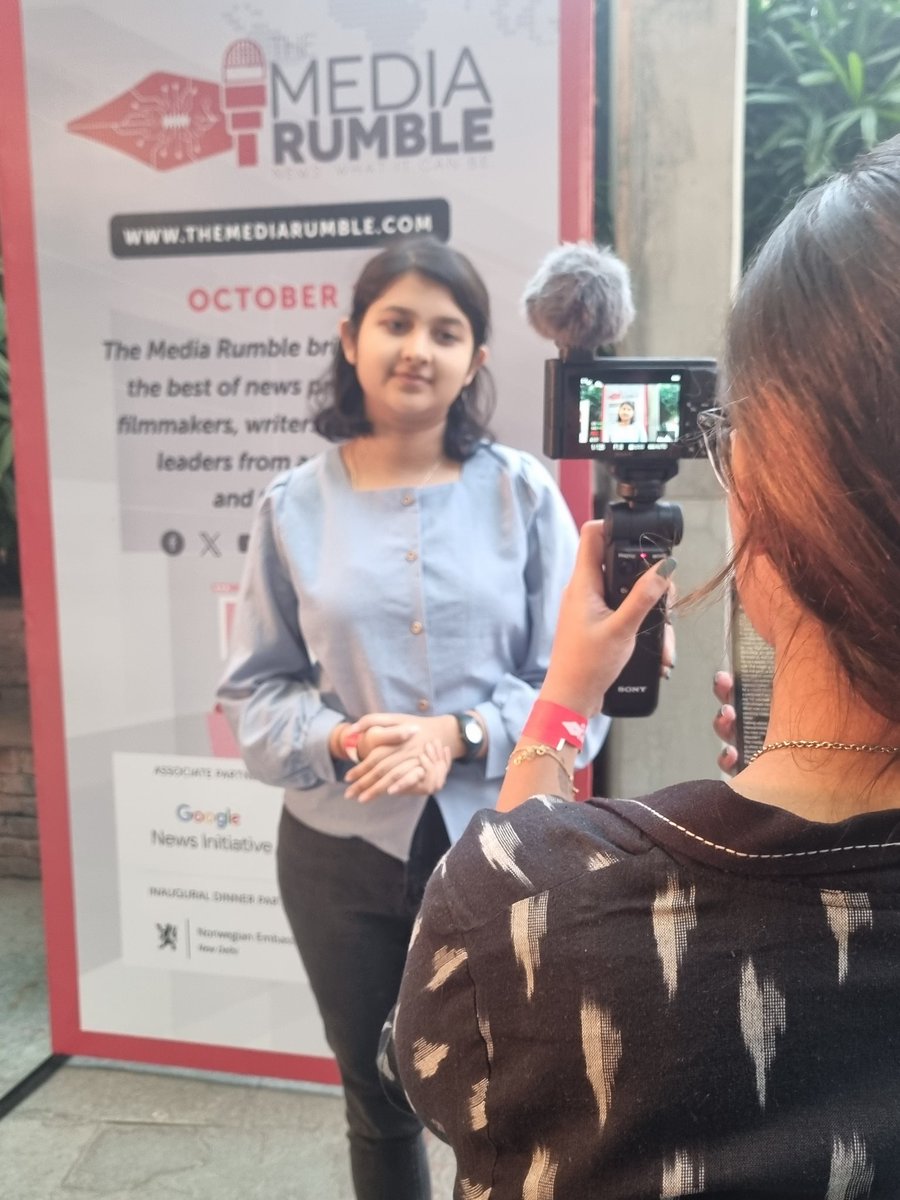 CommQuest42's tweet photo. Ever wondered what really goes into media assignments?
Spoiler: It’s not all glamour.
But it’s always worth it.
#CommQuest #StudentMedia #BTS #CreativeJourney #industryinsights2025 https://t.co/imf50jkFws