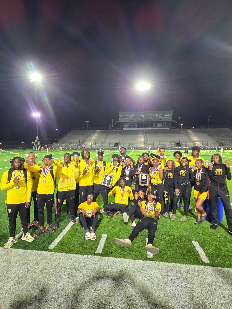 MarshallBuffs's tweet photo. Once again, your 5A Girls and Boys Area Track and Field Champions! @FBMarshallTrack @MarshallBuffs #BMF #〽️Block https://t.co/H9VFbFerwG