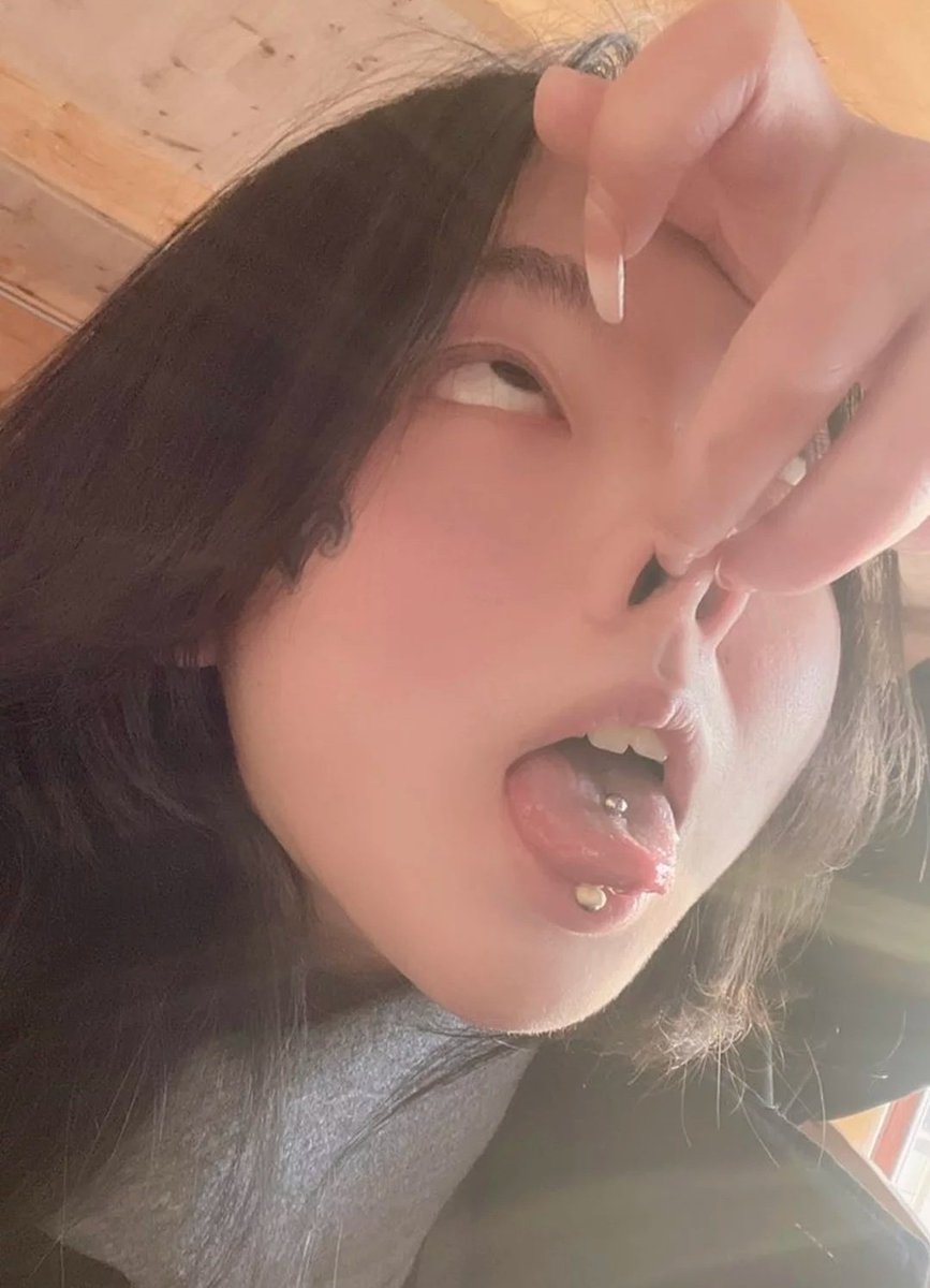 @tbzt2024 
@wqganenshi_ 
@007share
#羞辱 #辱骂 #丧志 #洗脑 #自毁  #精神控制 #母猪 #母狗 #反差婊 对待女权？唯有一屁股彻底坐花她们精心画好的全妆，再狠狠吸屁眼的臭气才能认清自己 https://t.co/C3TImi5JFg