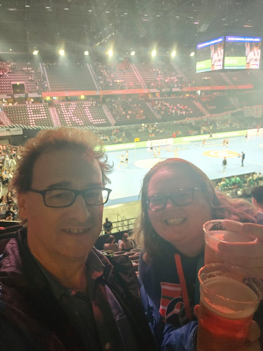 Getting ready for the #korfballeague #korfbalfinale