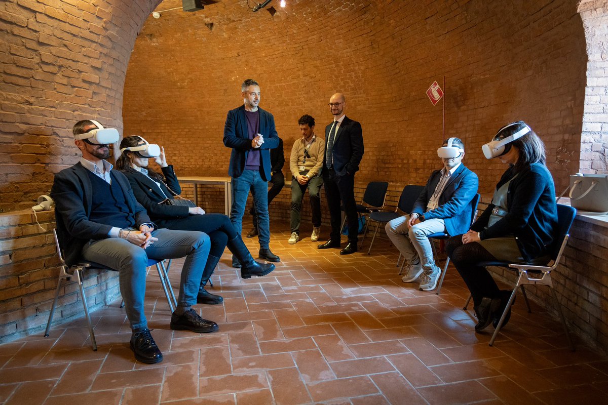 AceaGruppo's tweet photo. Si è tenuto alla Fornace il primo incontro 2025 della funzione Trasformazione Processi e Business. Un momento di confronto e collaborazione tra le società del Gruppo, con focus sui progetti innovativi e di standardizzazione, unificando e valorizzando le best practice del Gruppo. Insieme, verso processi più efficienti e integrati.
#AceaGruppo #Innovazione #Business